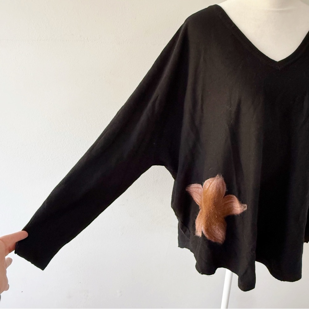 Aaeda Women Felted Floral Dolman Sleeve Sweater 3X Feminine Casual Dark Romance - Picture 4 of 7